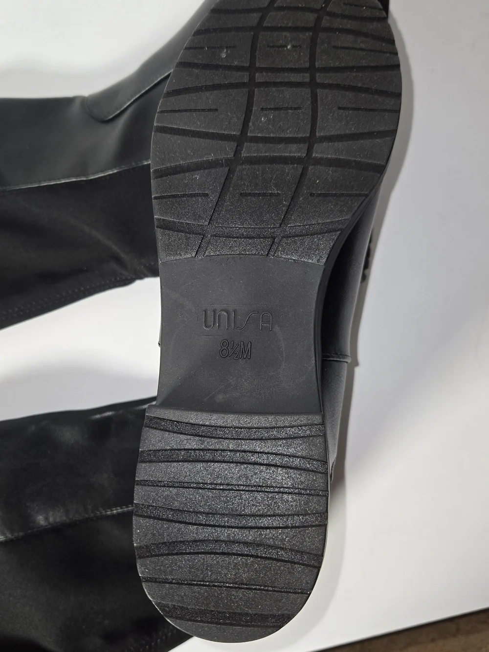Unisa elegant black
